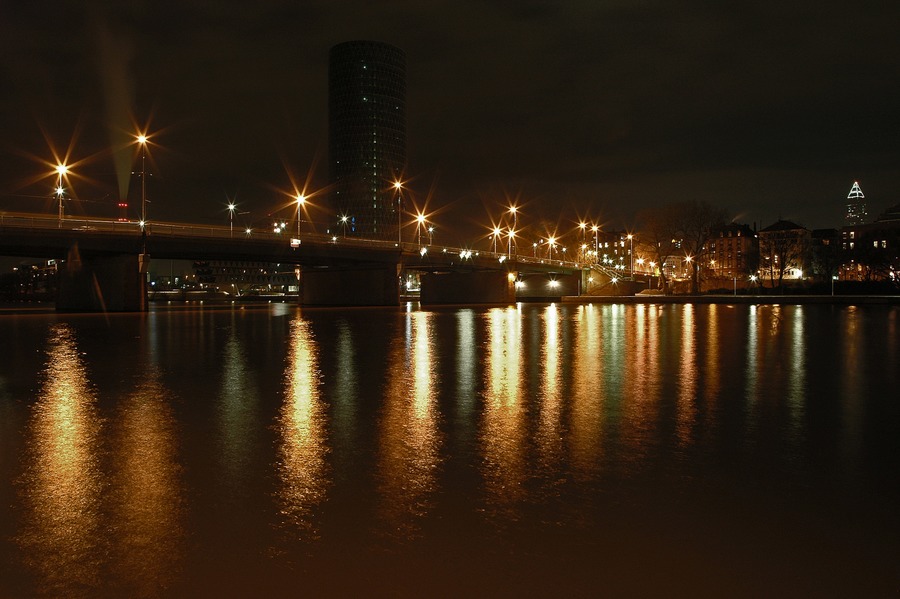 Frankfurt bei Nacht