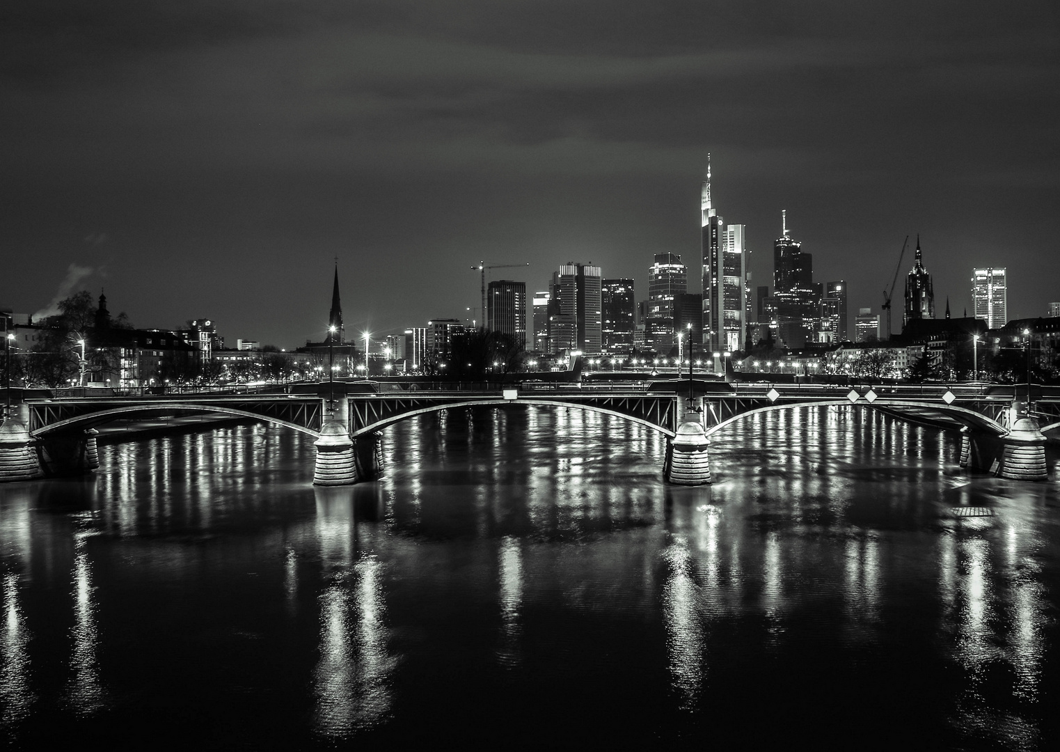 Frankfurt bei Nacht 