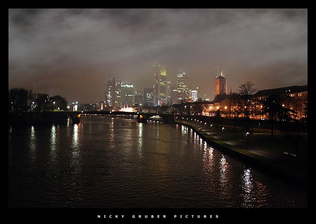 Frankfurt bei Nacht