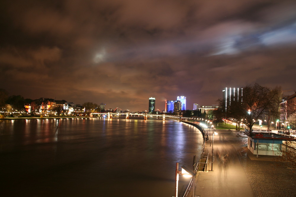 Frankfurt bei Nacht