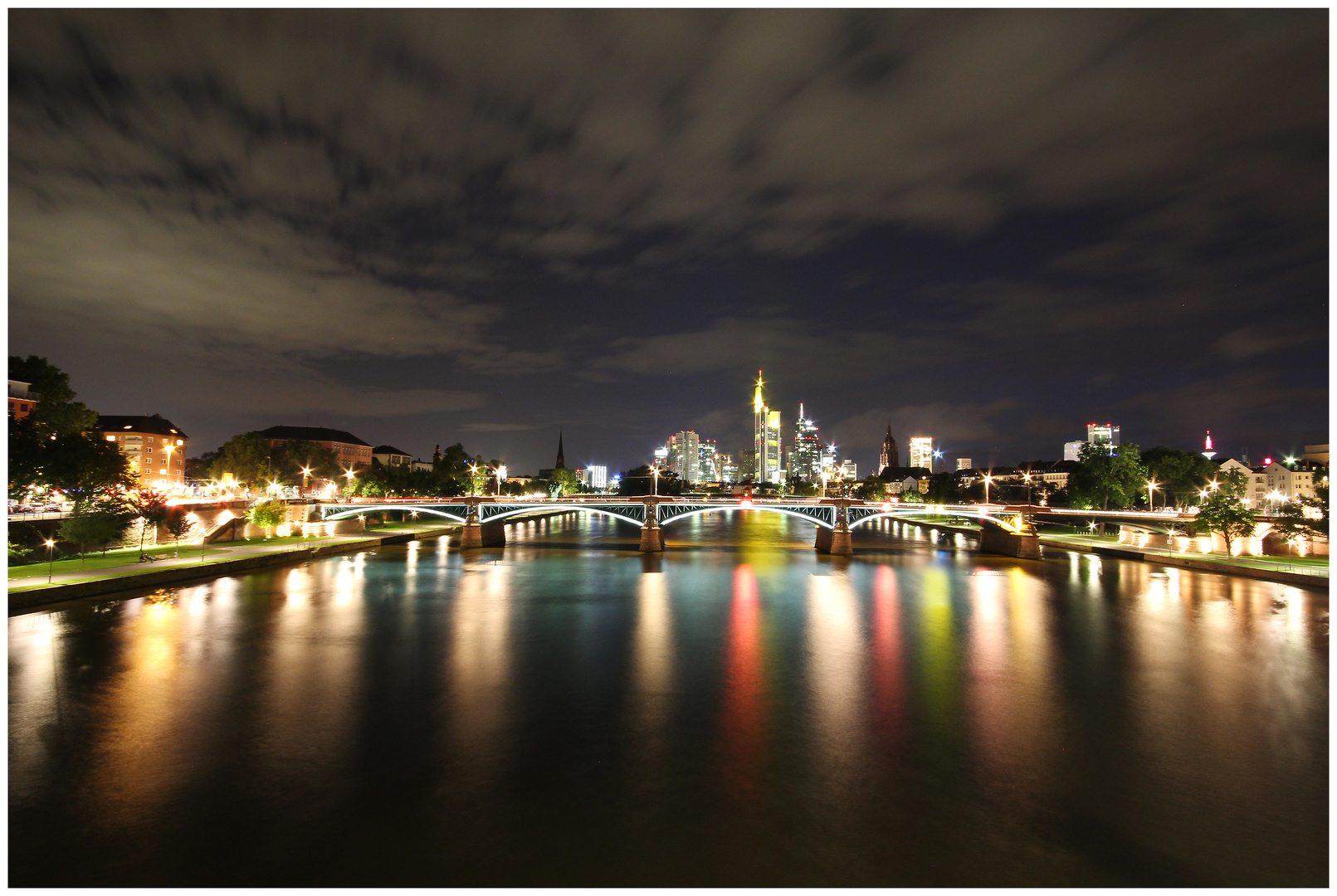 Frankfurt bei Nacht