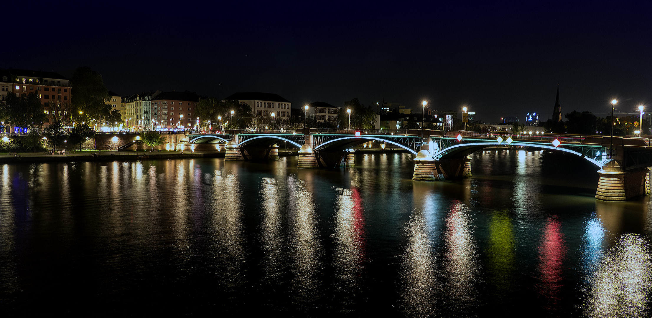 Frankfurt bei Nacht