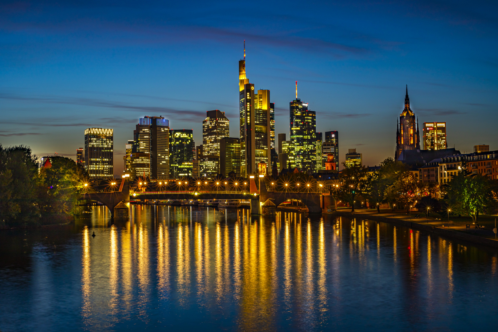 Frankfurt bei Nacht