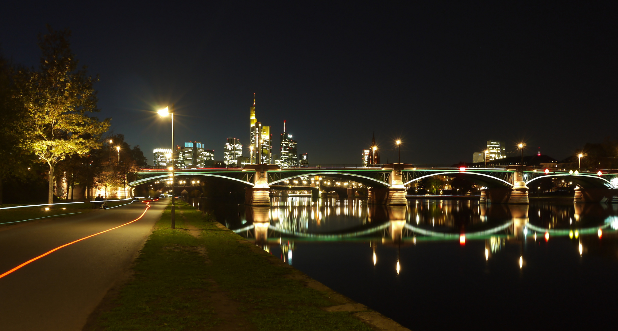 Frankfurt bei Nacht