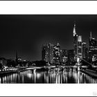 ** Frankfurt bei Nacht **