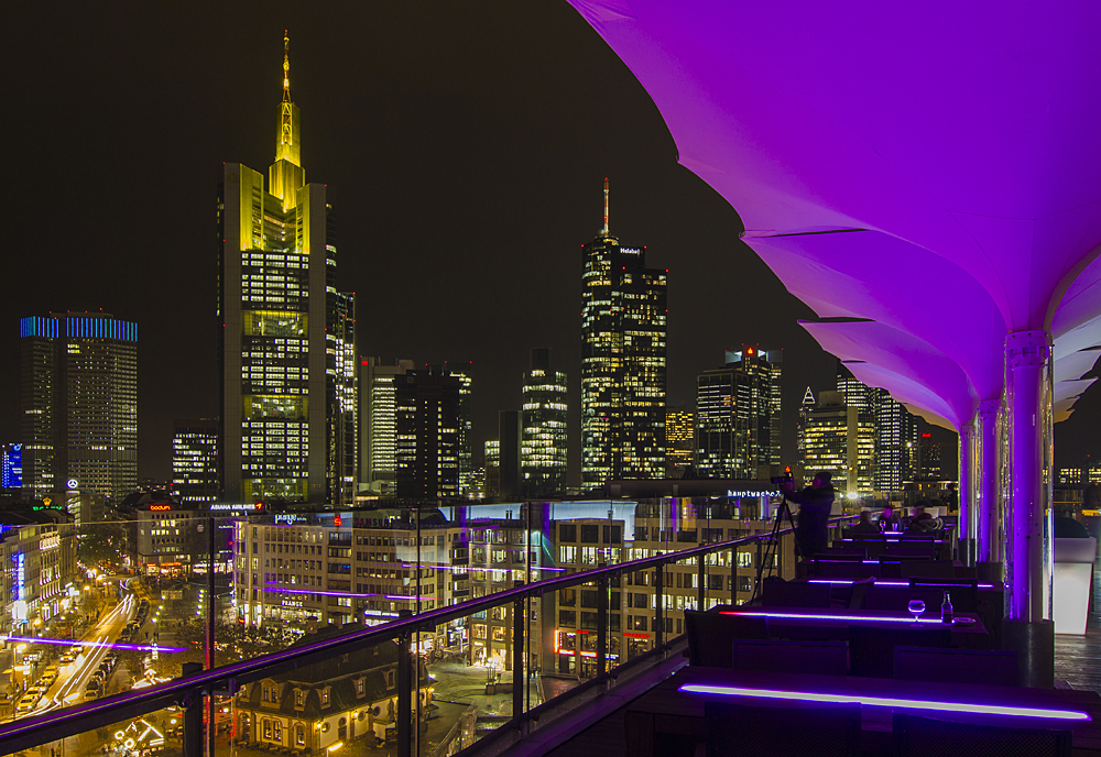 Frankfurt bei Nacht, Zeilgalerie