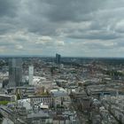 Frankfurt: Blick vom Opernturm auf die Stadt und das Ostend