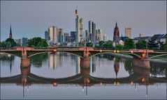 * FRANKFURT °