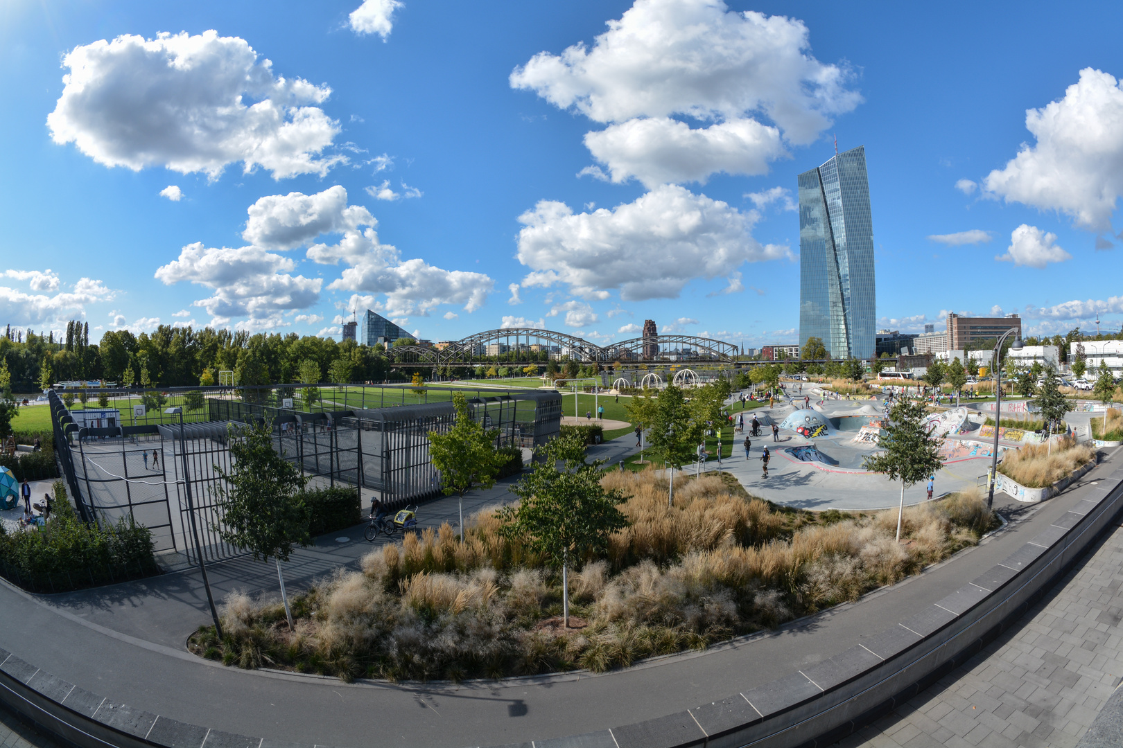 Frankfurt: der neue Hafenpark