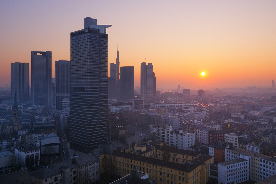 ... Frankfurt erwacht ...