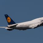 Frankfurt Flughafen 747-400 Lufthansa beim Start (2)