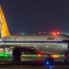 Frankfurt Flughafen LineUp 18 @Night Condor Boeing 767 Retro 