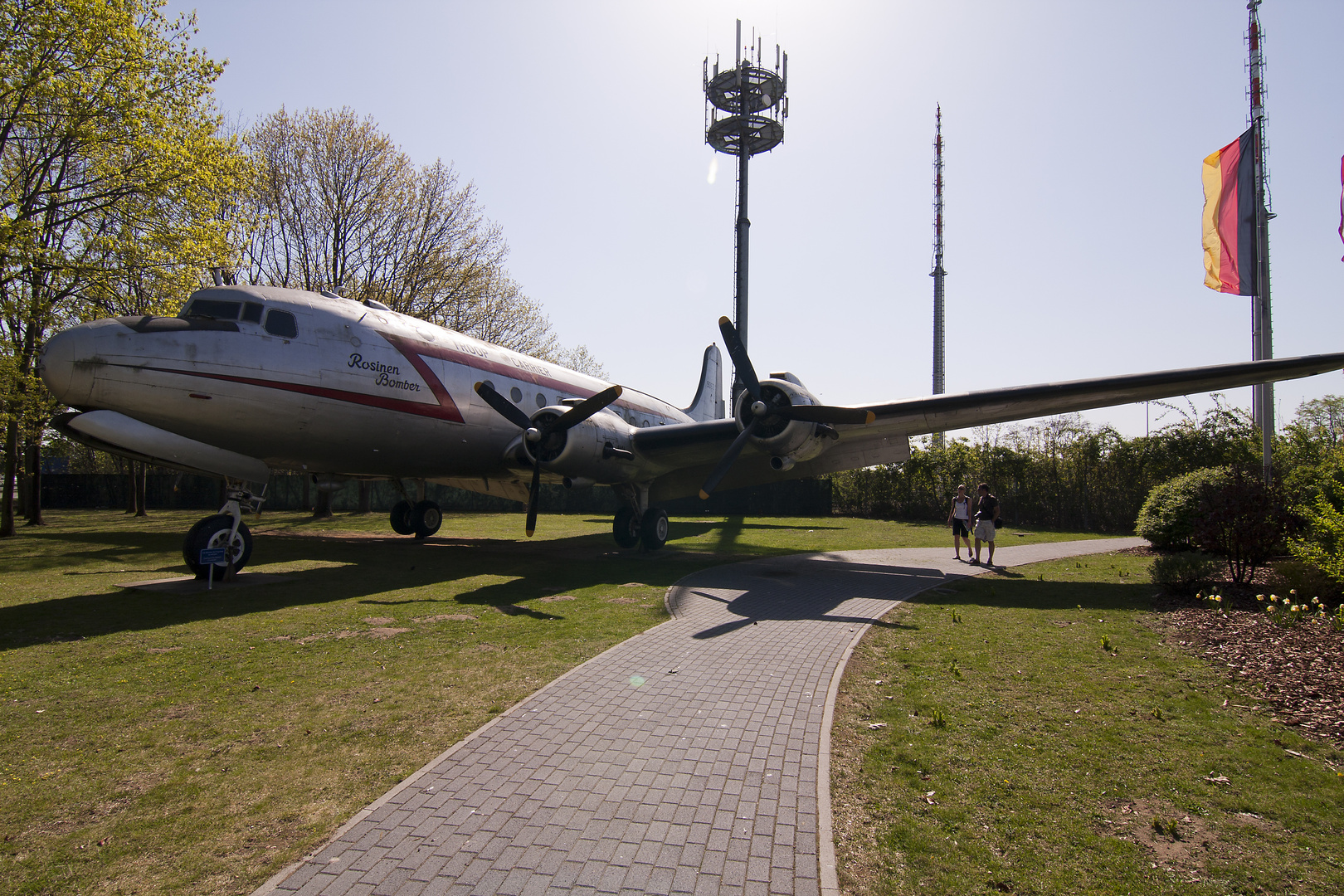 Frankfurt Flughafen Luftbrückendenkmal (2)