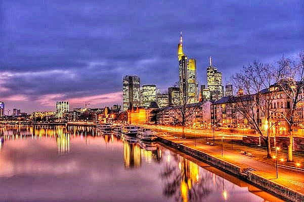 Frankfurt gespiegelt