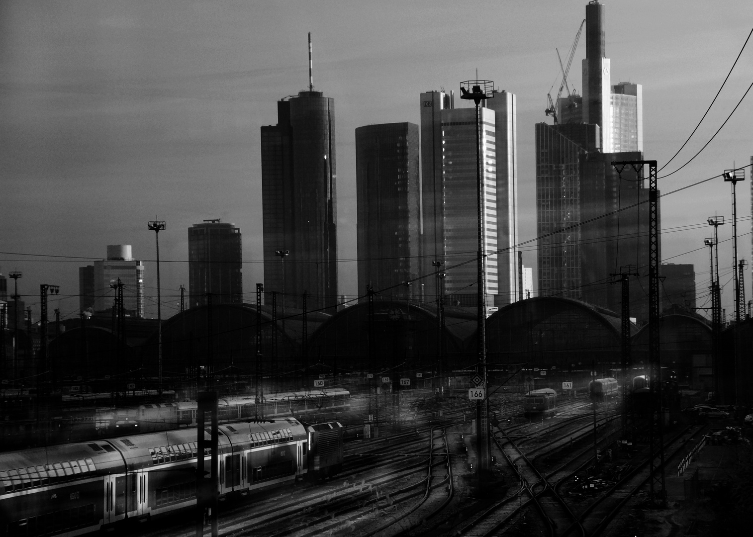 Frankfurt, Hauptbahnhof am Morgen