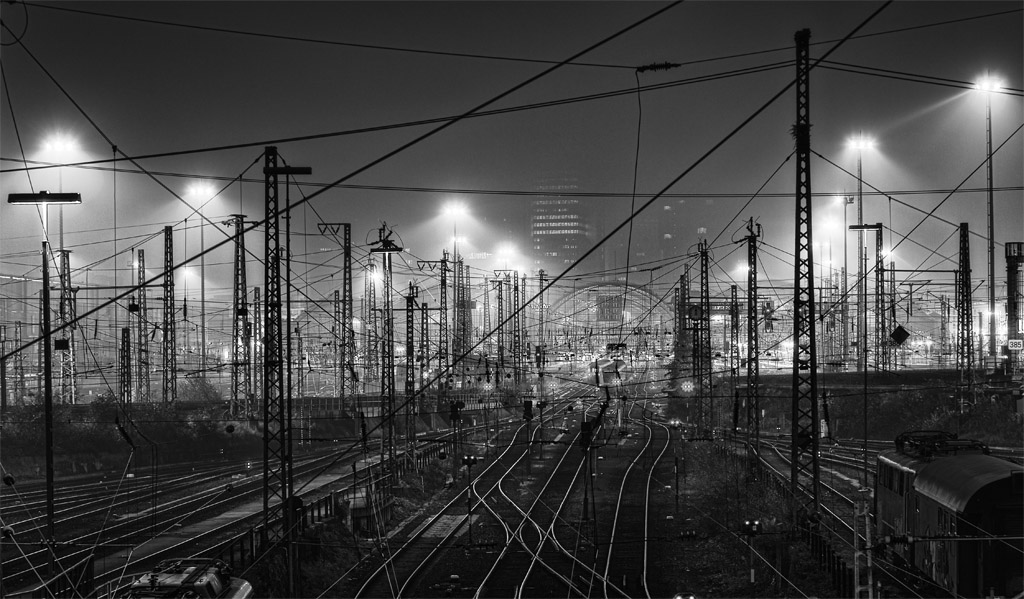 Frankfurt Hauptbahnhof von SW aus gesehen