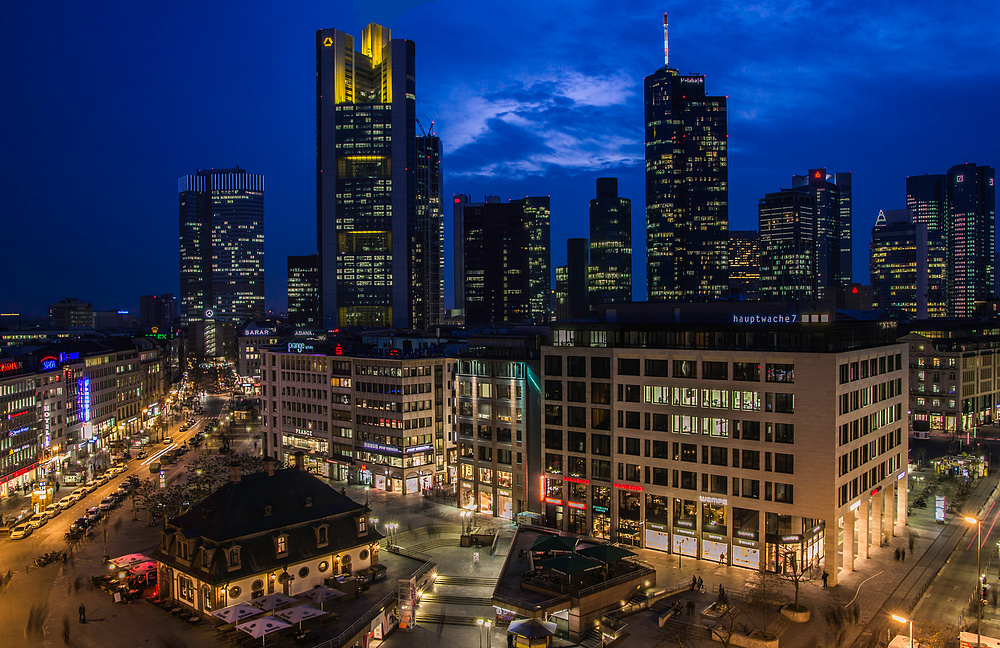 Frankfurt-Hauptwache bei Nacht