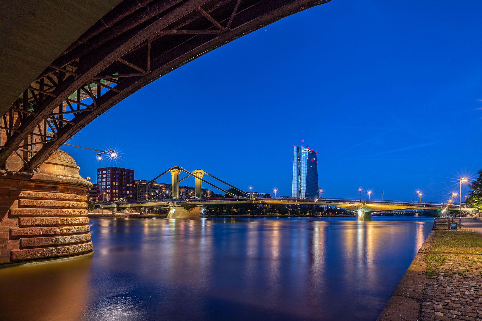 Frankfurt Ignatz- Bubis- Brücke