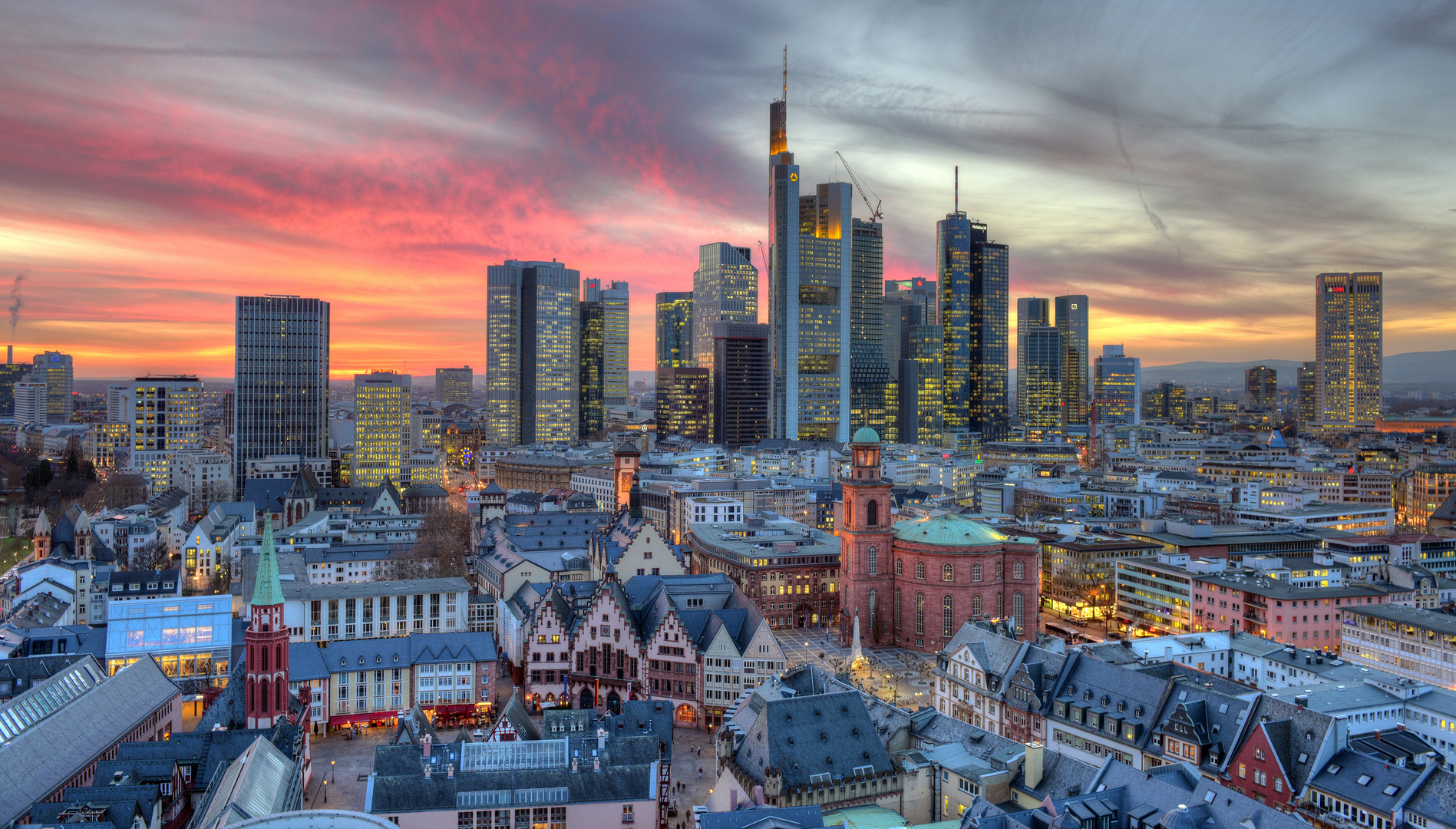 Frankfurt im Abendrot