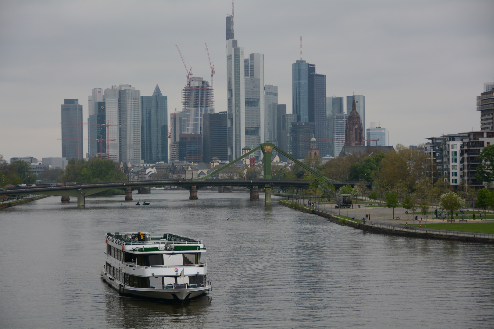 Frankfurt im kühlen April 2013