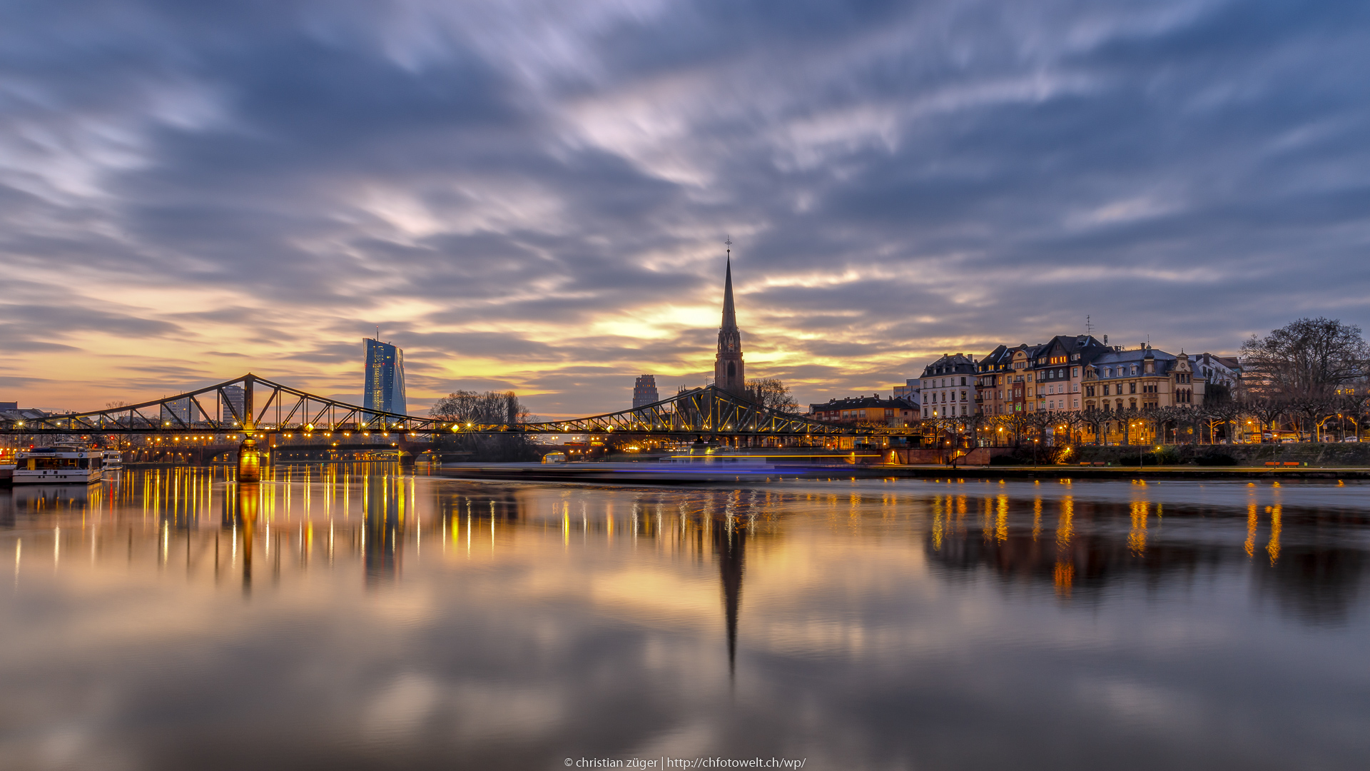 Frankfurt im Morgenlicht