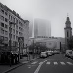 Frankfurt im Nebel