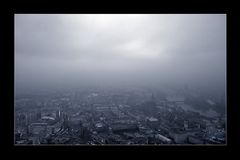 Frankfurt im Nebel