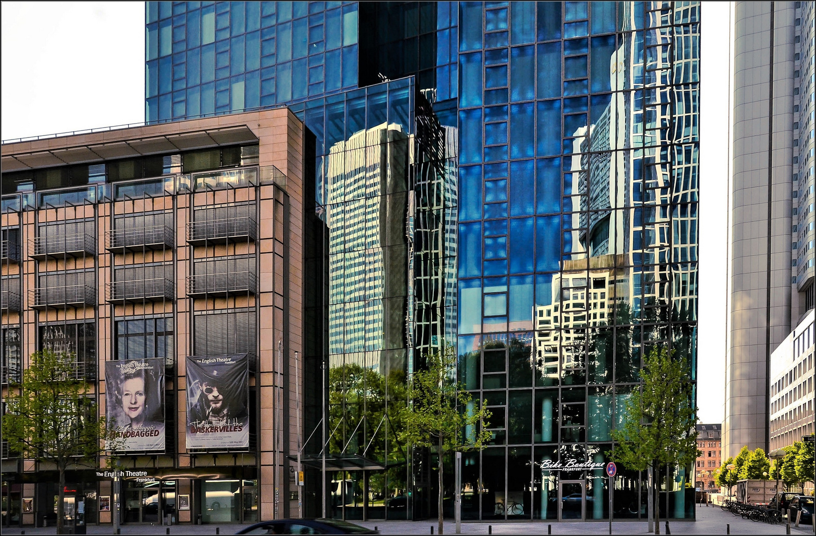 Frankfurt im Spiegel, Foto & Bild spezial, fenster