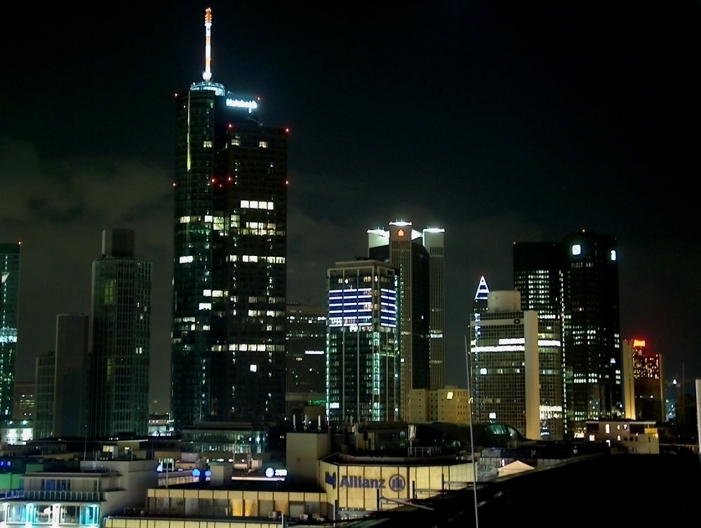 Frankfurt in the Night 7 . . .