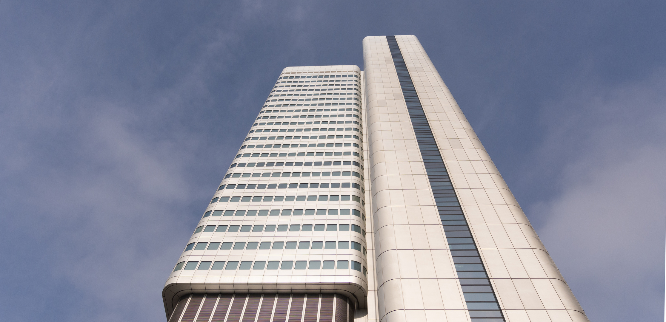 Frankfurt - Jürgen Pontoplatz - Silver Tower - DB Systel Office - 02