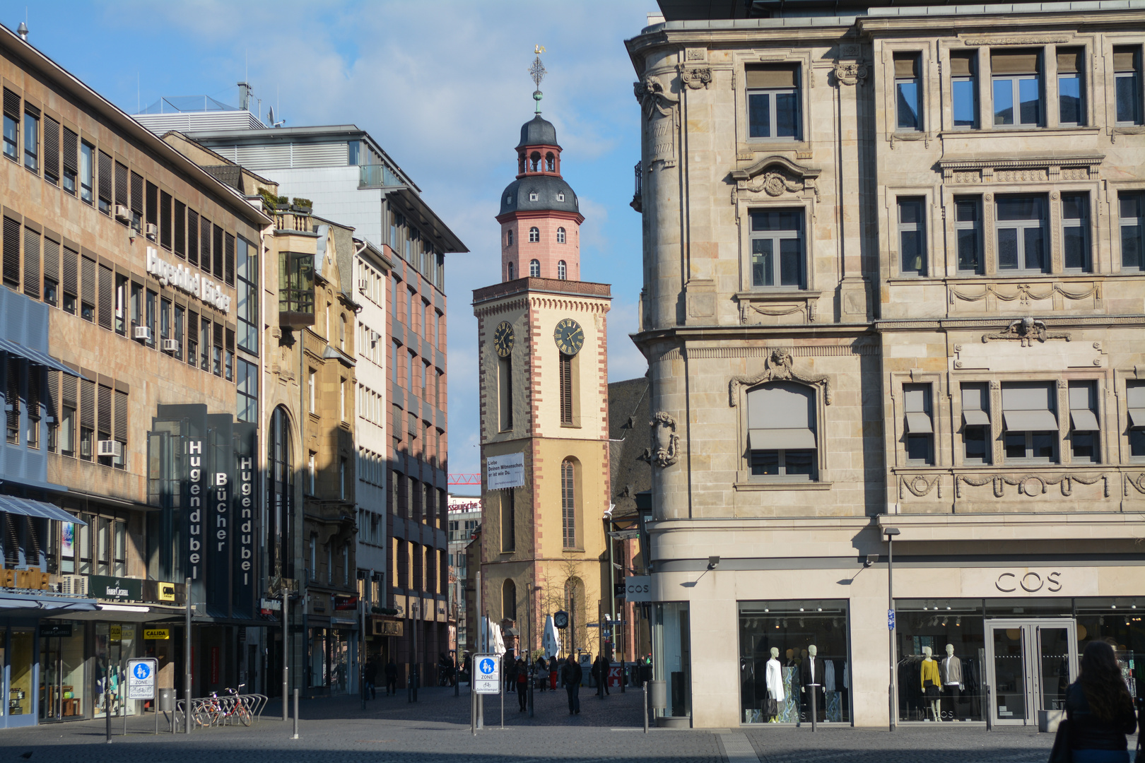 Frankfurt: Katharinenkirche vom Steinweg aus - April 2015