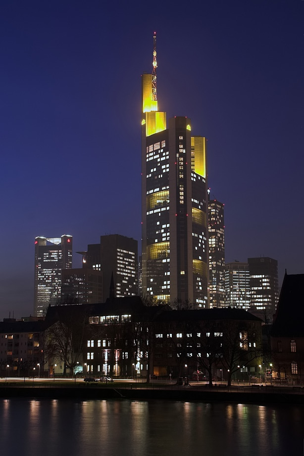 Frankfurt: Kommerztempel