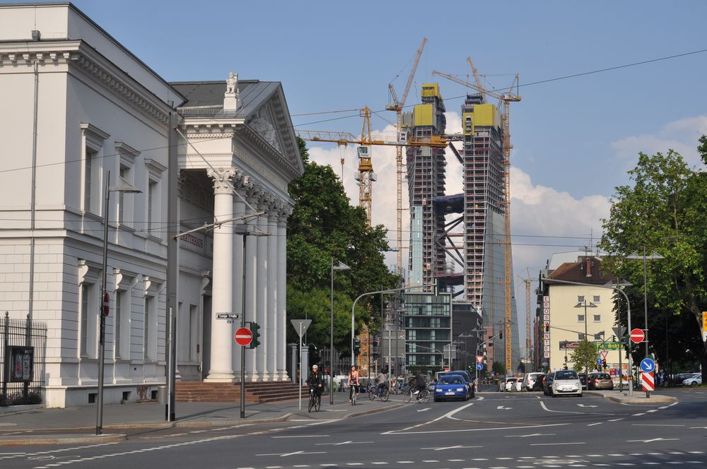 Frankfurt: Literaturhaus und EZB-Baustelle im Ostend