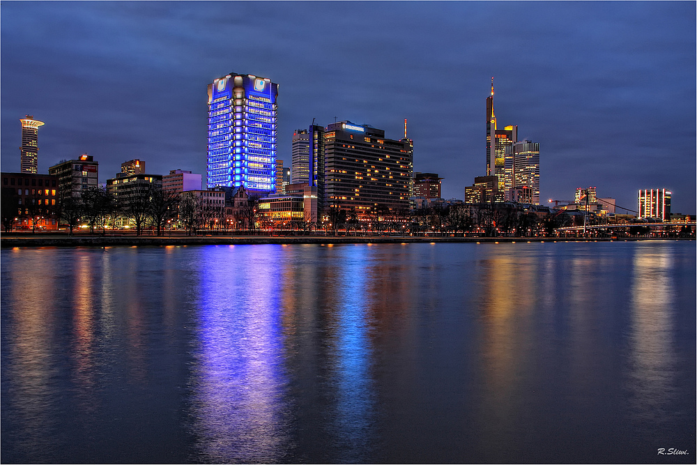 Frankfurt macht Blau