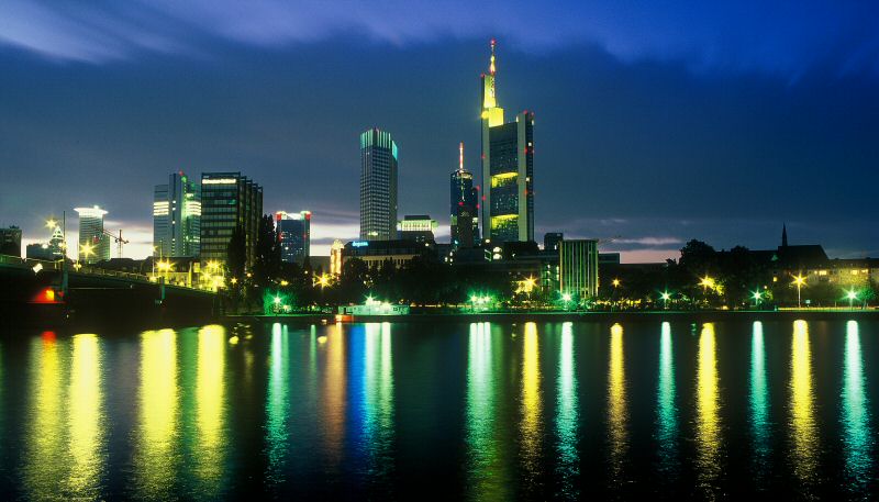 Frankfurt Main - Abendliche Skyline