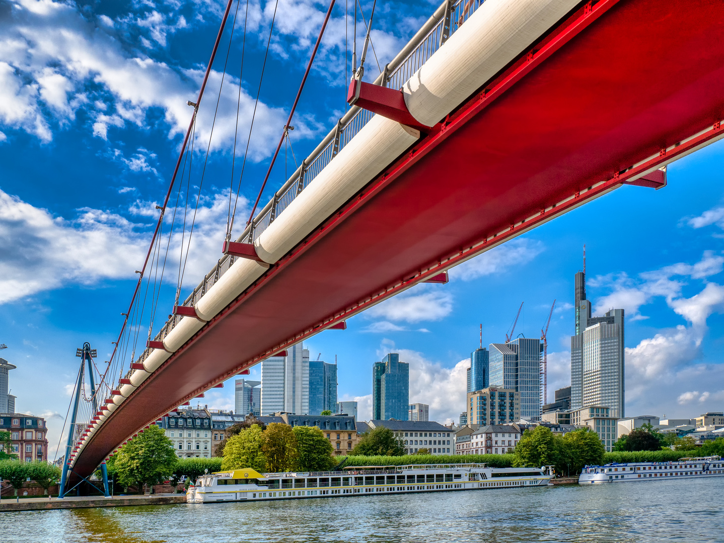 Frankfurt Main Br cke Holbeinsteg Foto Bild rot Frankfurt Main Br cke Holbeinsteg Foto Bild rot