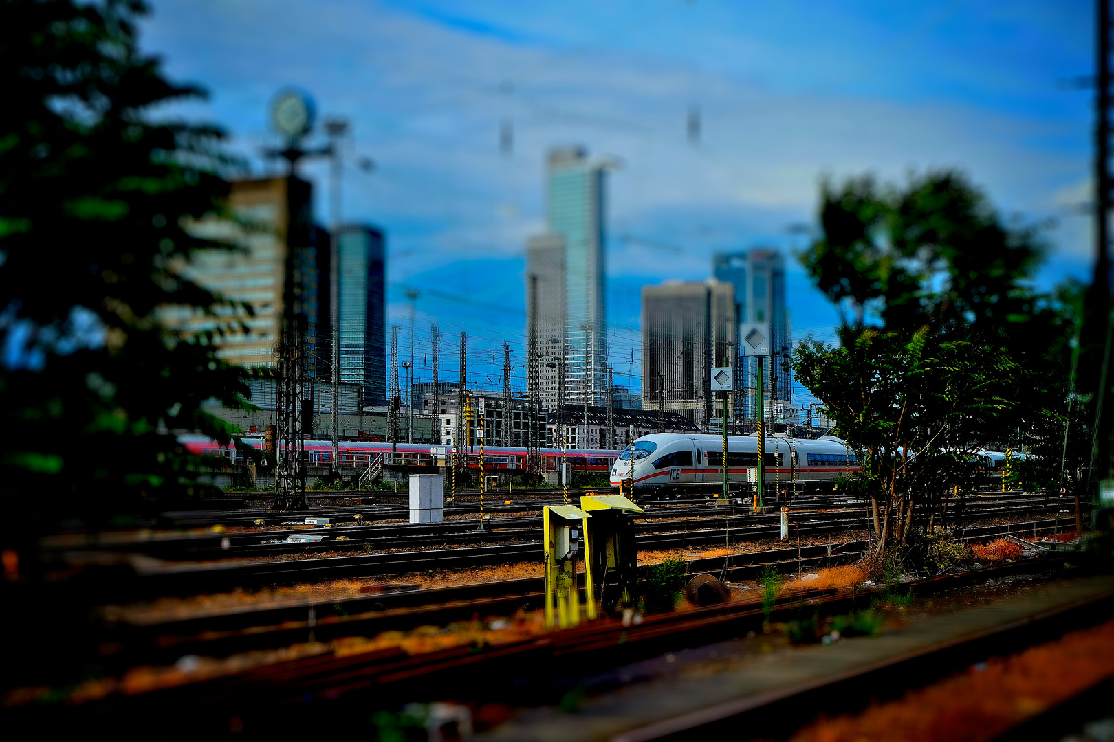 Frankfurt Main HBF - ICE train