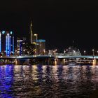 Frankfurt Main nach Einbruch der Dunkelheit 2017