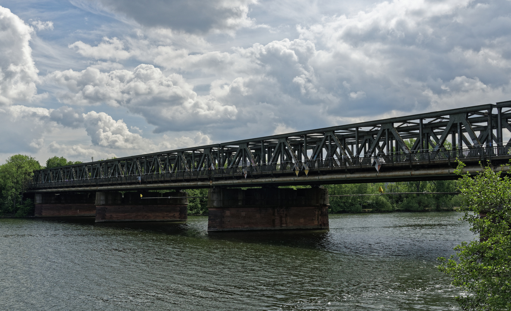 Frankfurt - Main-Neckar-Brücke