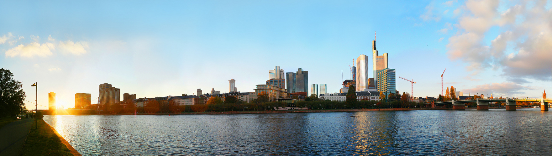 Frankfurt Main Skyline