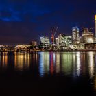 Frankfurt Mainufer Richtung Westhafen