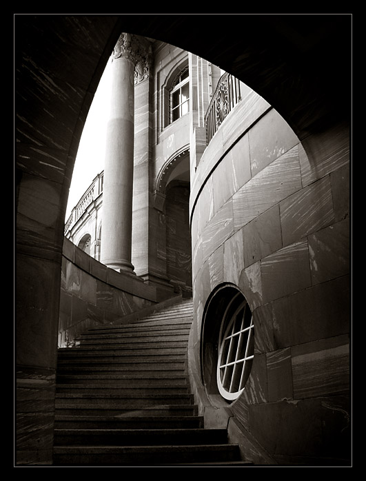 Frankfurt Messe II - Fenster zur Treppe