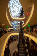 Frankfurt: MyZeil - die große Rolltreppe mit Nikon D7100