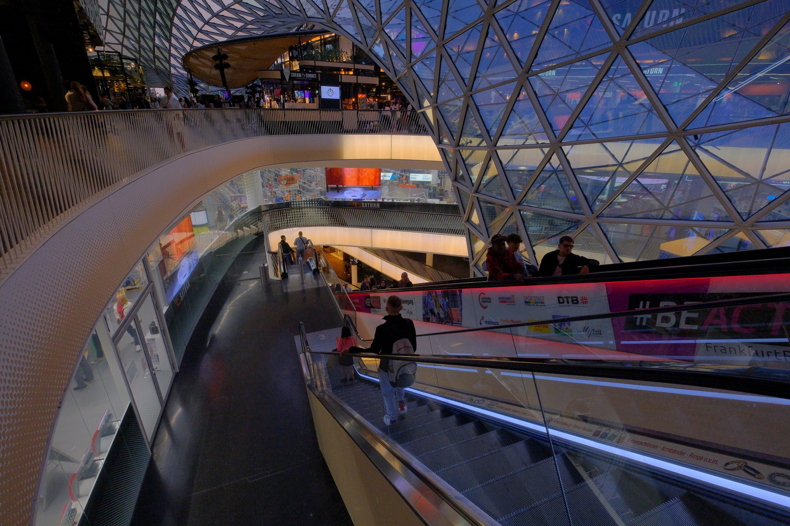 Frankfurt, "MyZeil" futuristische Architektur