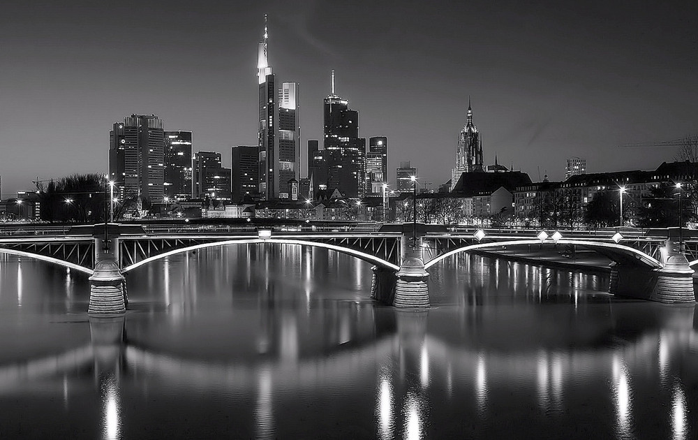 Frankfurt nachts 3