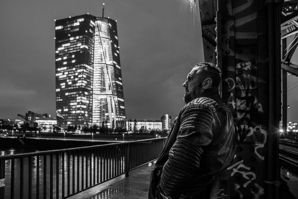 Frankfurt Night Portrait 1