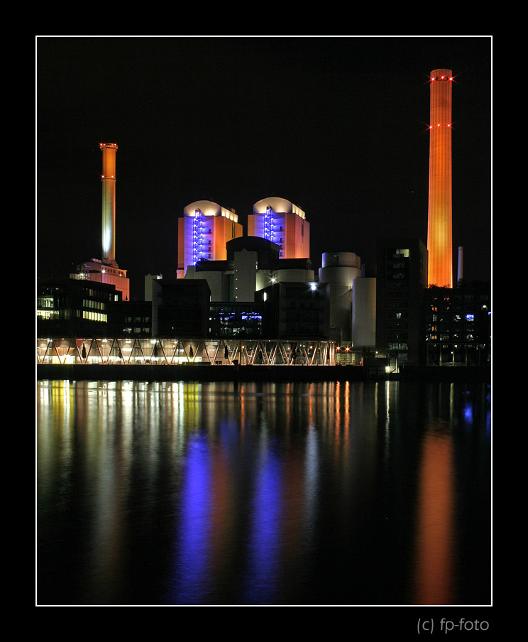 Frankfurt @ Night - Quelle des Lichts