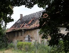 Frankfurt - Oberforsthaus - historische Stallungen (Brand 1)