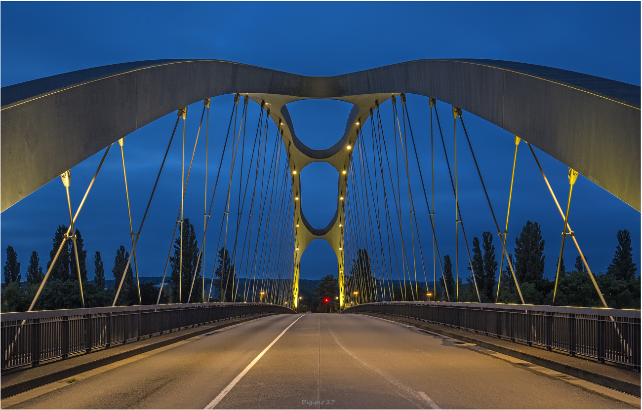 Frankfurt Osthafenbrücke 2021-02