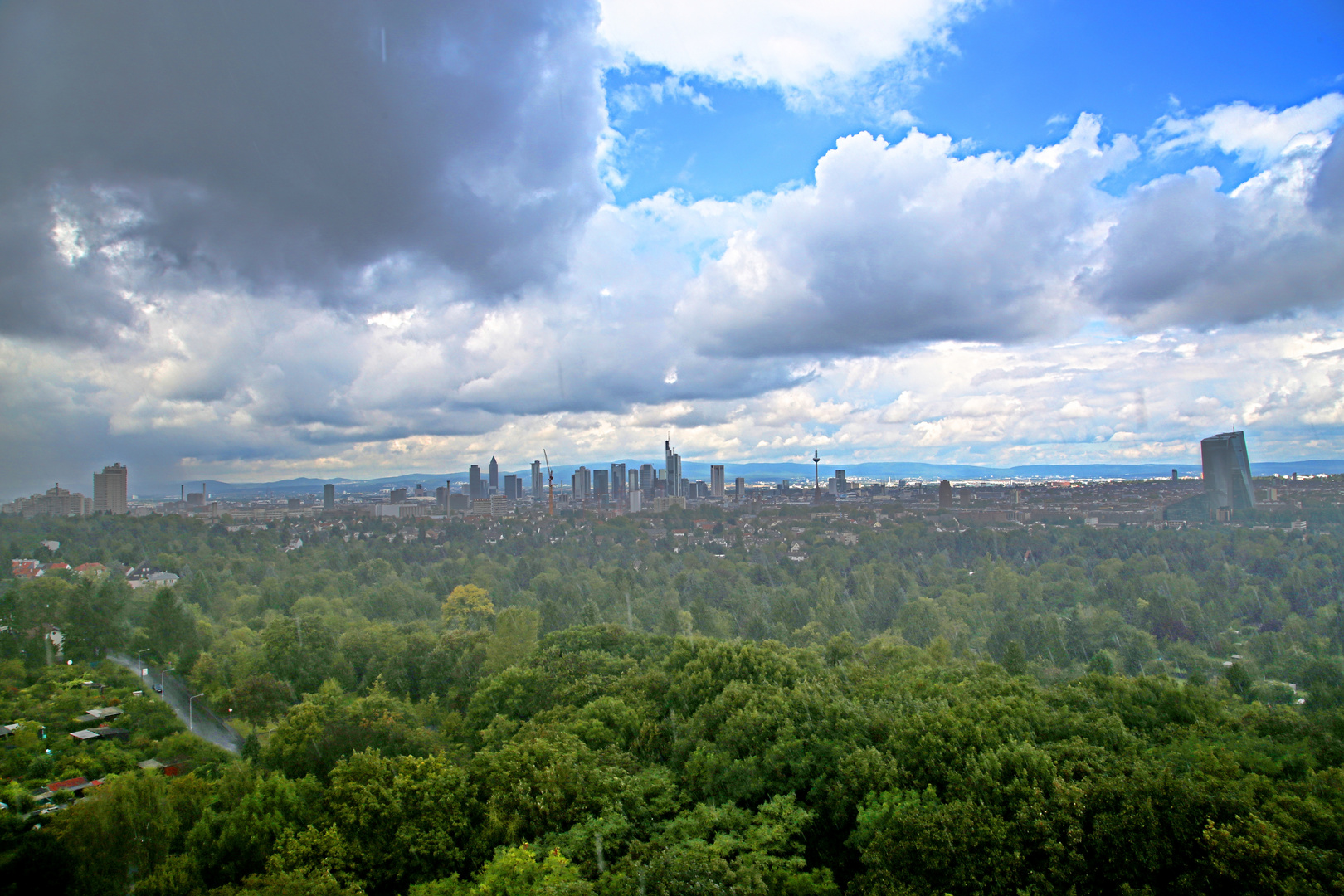 Frankfurt Panorama vom Goetheturm aus (kein Stereo)